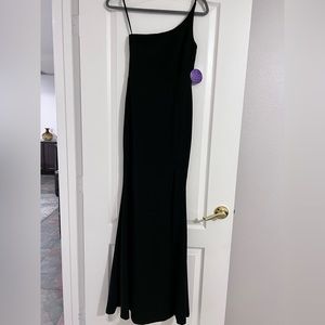 Long black dress from Windsor